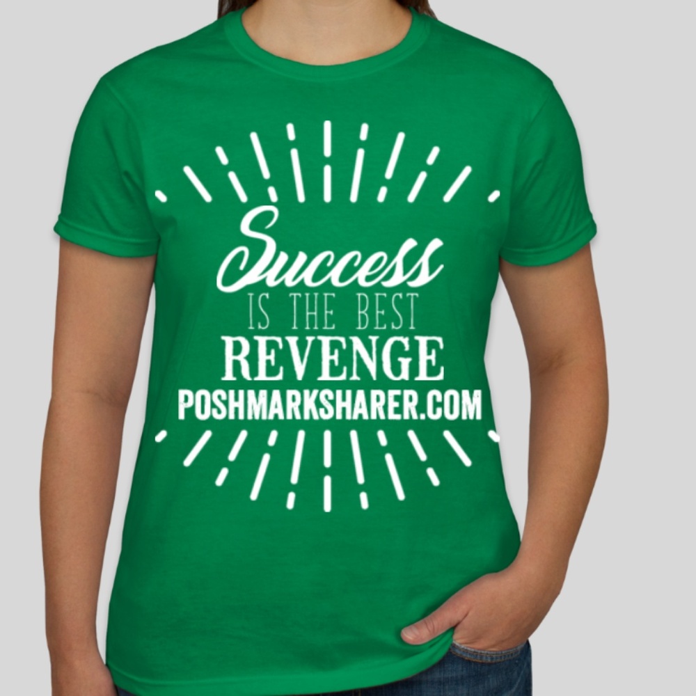 GAP T-Shirt - PoshmarkSharer printer T-Shirt NWT